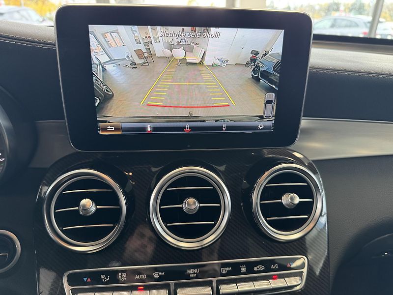 Mercedes-Benz GLC (2017) 350e 4M AMG - fotka 34 z 42
