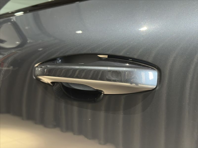 Volvo XC40 (2026) 2,0 B4  Ultra - fotka 9 z 33