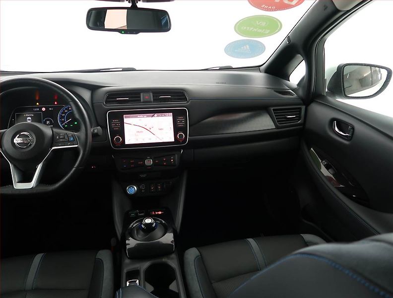 Nissan Leaf (2020) 62 kWh, SoH 87% - fotka 8 z 28