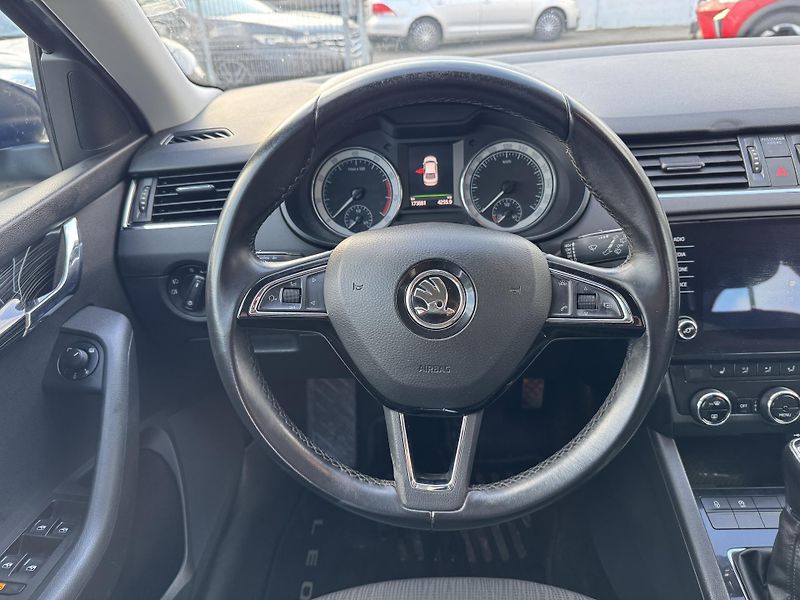 Škoda Octavia 1.4 TSi, CNG, STYLE - fotka 11 z 13