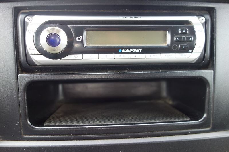 Volkswagen Crafter 2,5TDi 100 kW NAJ.220000km ! - fotka 22 z 27