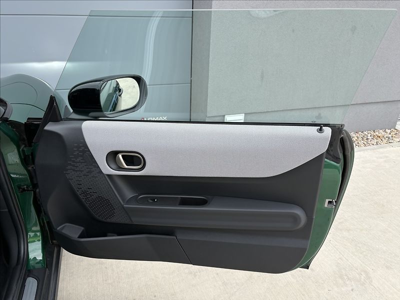 Mini Cooper C 115 KW AUTOMAT JCW CZ 1 - fotka 25 z 29