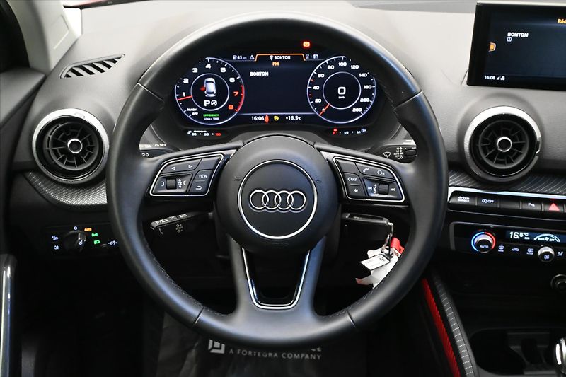 Audi Q2 1,5 35 TFSI 110 kW S-Tronic Zá - fotka 18 z 31