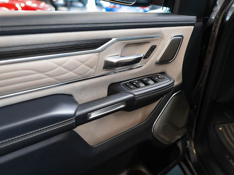 Dodge RAM (2023) 5.7 V8 Limited 6 LIFT - fotka 17 z 40