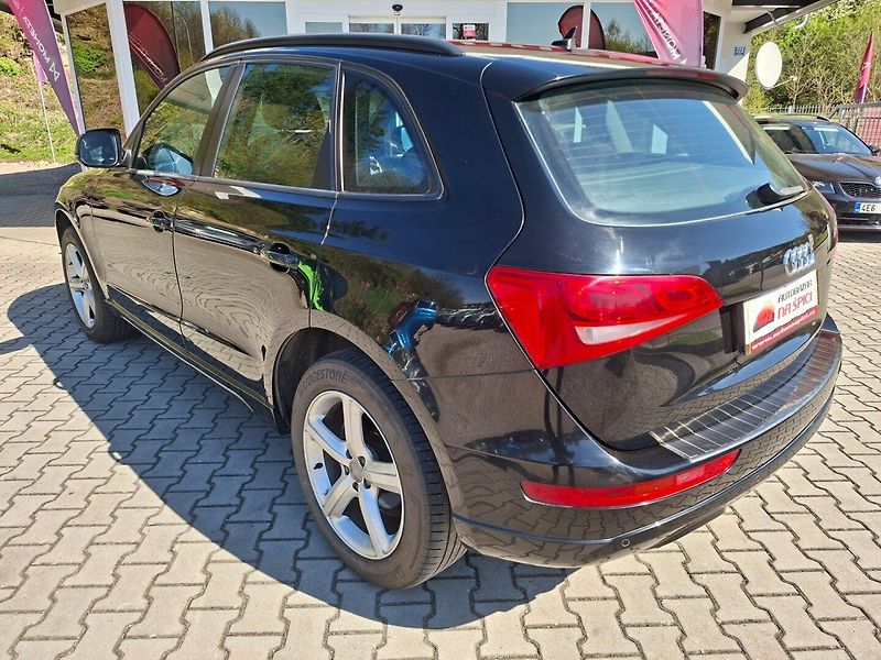 Audi Q5 (2012) 2.0TDI 105kW QUATTRO S-LINE - fotka 6 z 35