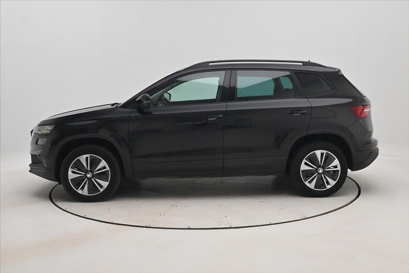 Škoda Karoq 2,0 TDI 110 kW VIRTUAL Kamera - fotka 8 z 30