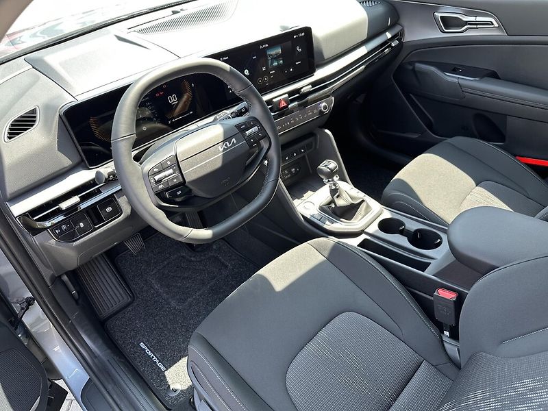 Kia Sportage (2026) 1,6 T-GDi 110 kW EXCLUSIVE + P - fotka 4 z 6