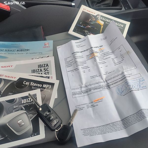 Seat Ibiza KRÁSNÁ,65KM,SERVISKA,1MAJ71LET - fotka 12 z 23
