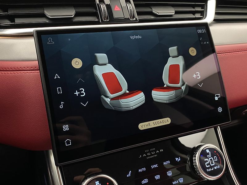 Jaguar XF P300 R-DYNAMIC S AWD AUT CZ - fotka 37 z 44