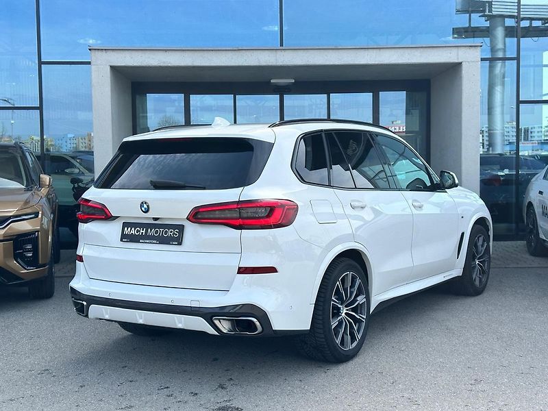 BMW X5 30D xDrive M-Sport - fotka 5 z 14