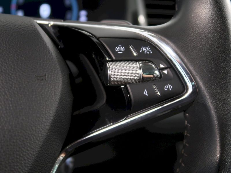 Škoda Kodiaq (2023) L&K 2.0TDI 147KW 4x4 DSG TAŽNÉ - fotka 23 z 43