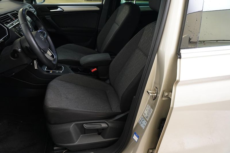 Volkswagen Tiguan - fotka 11 z 30