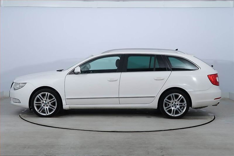 Škoda Superb (2012) 2.0 TDI, Automat, Tempomat - fotka 3 z 23
