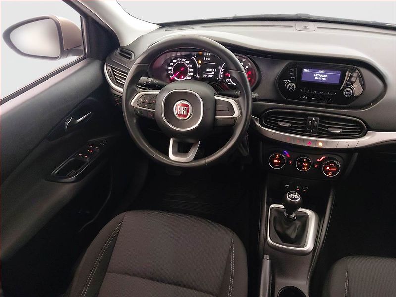 Fiat Tipo (2018) 1.4 16V, Park. senzory - fotka 7 z 15