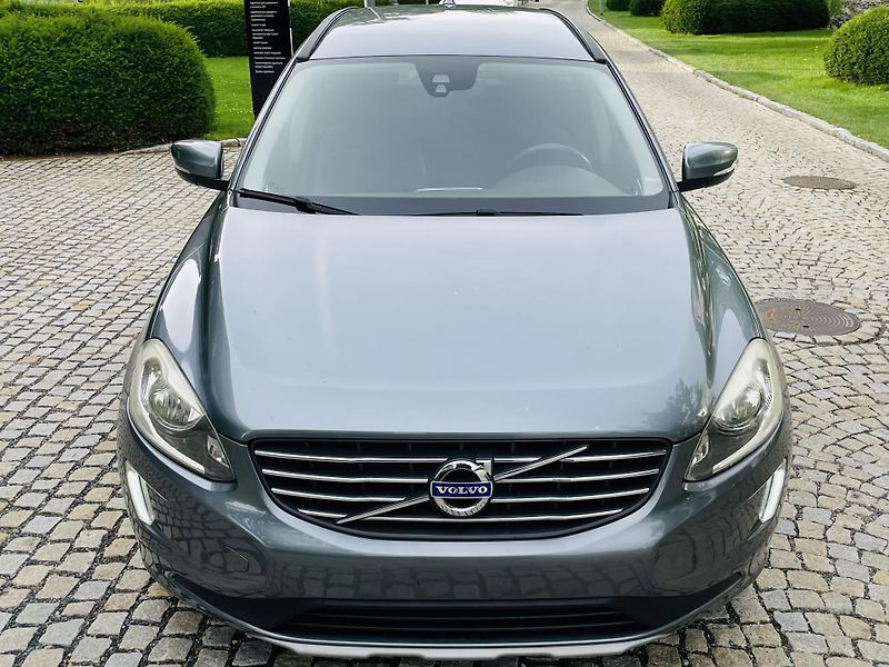 Volvo XC60 2.4D 5VÁLEC 1.MAJITEL SERVISKA - fotka 6 z 43
