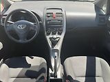 Toyota Auris (2010) 1.3 VVT- i, ČR, AC, park - náhled 8