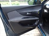 Peugeot 3008 1,2 CZ, 1.Majitel, serv. kn - náhled 15