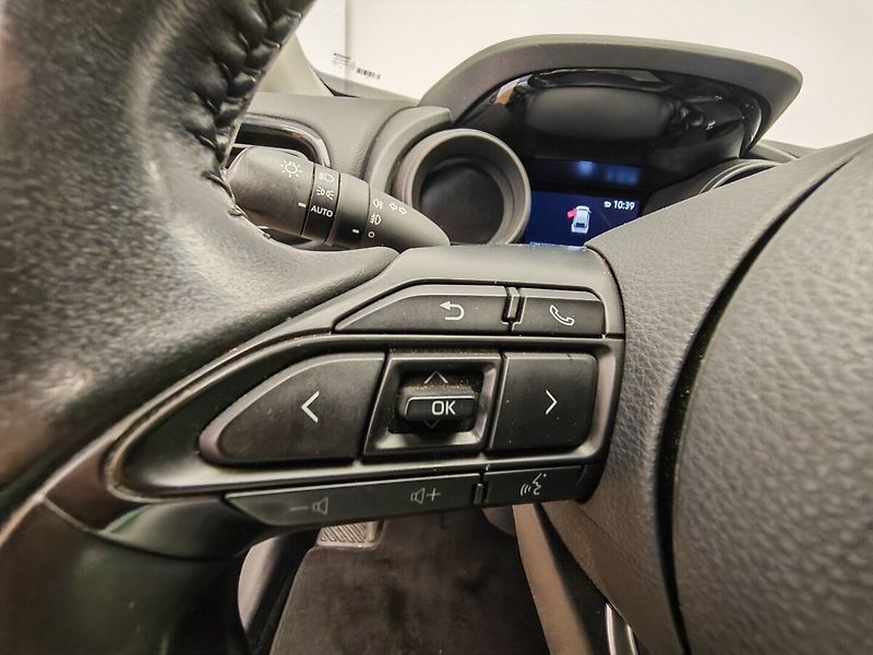 Toyota Yaris Cross 1.5 Hybrid eCVT AWD Comfort - fotka 21 z 31