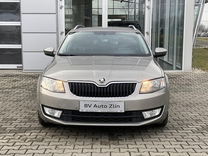 Škoda Octavia (2017) Combi TDI DSG hezký vůz! - fotka 8 z 28