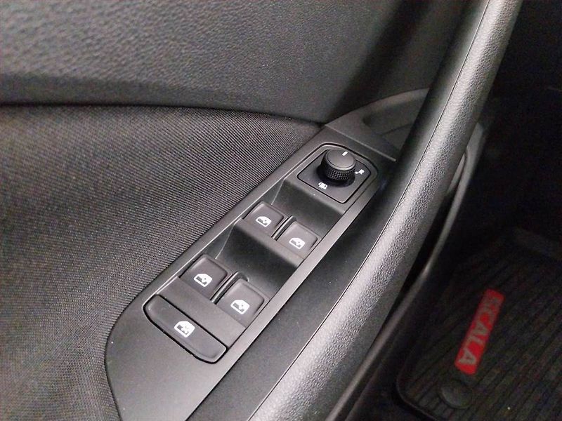Škoda Scala (2020) Ambition 1.5 TSI, ČR,1.maj - fotka 18 z 19