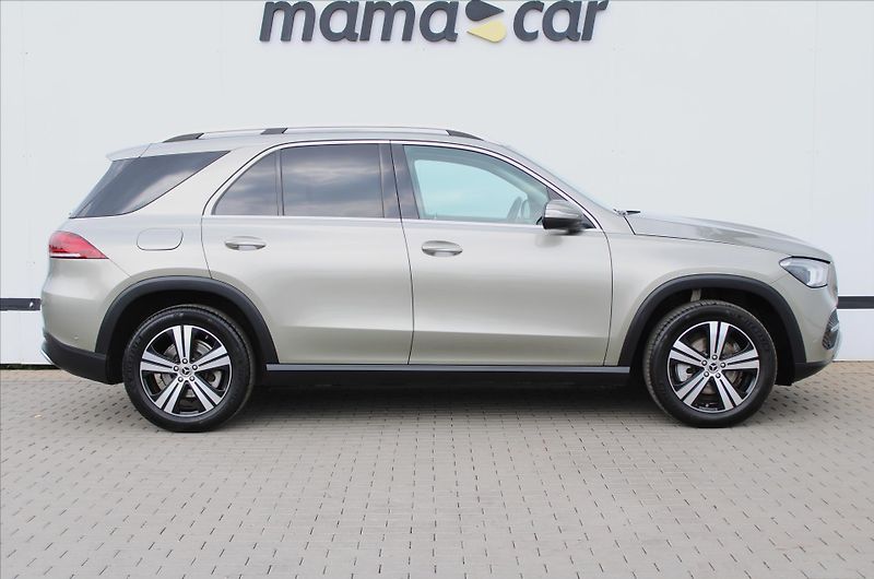 Mercedes-Benz GLE 300d 4MATIC TAŽNÉ 1.MAJ. ČR - fotka 8 z 28