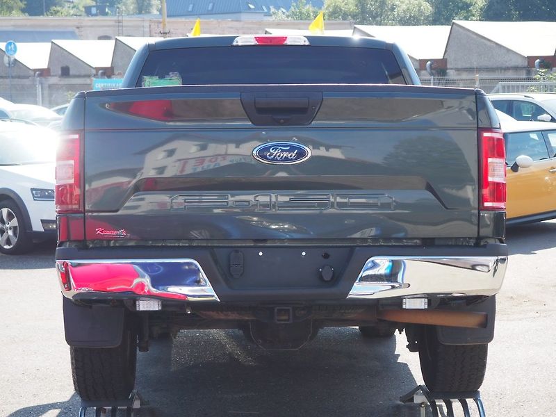 Ford F-150 (2018) 3.3L 4x4 SuperCrew - fotka 5 z 41