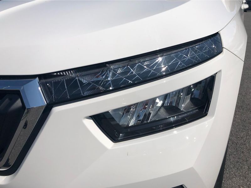 Škoda Kamiq 1.0 TSi AMBITION - fotka 24 z 28