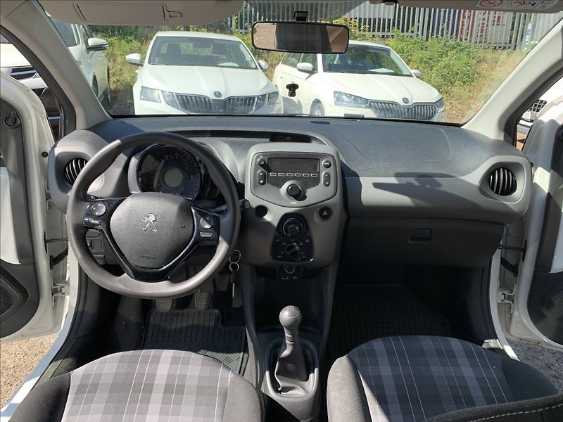 Peugeot 108 1,0 i ČR,KLIMATIZACE,CEBIA - fotka 11 z 17