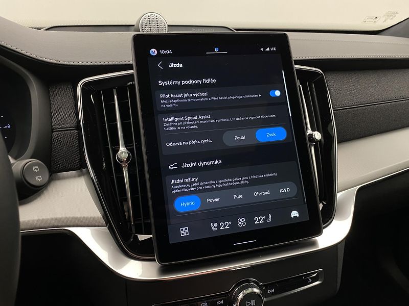 Volvo XC90 T8 RECHARGE BLACK EDITION 7m - fotka 53 z 70