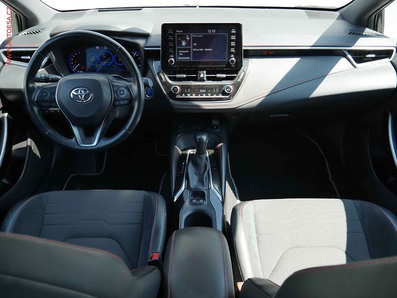 Toyota Corolla (2021) 1.8Hybrid, 2.maj,ČR - fotka 8 z 21