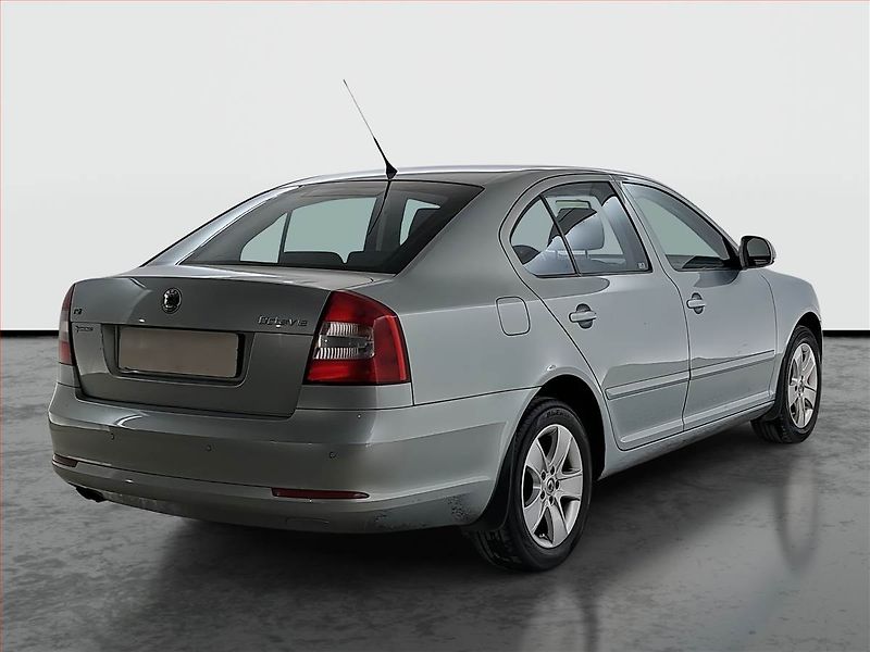 Škoda Octavia (2009) 1.4 TSI, Tempomat - fotka 5 z 17