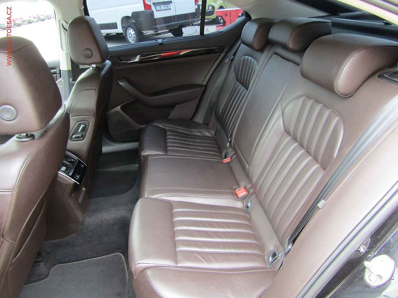 Škoda Superb (2016) 2.0 TDI 4x4, ČR, DSG, bixen - fotka 9 z 22