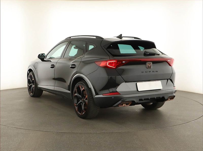 Cupra Formentor (2024) 1.4 e-Hybrid VZ - fotka 4 z 21