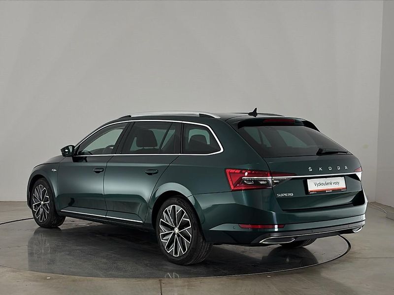 Škoda Superb L&K DSG - fotka 15 z 30