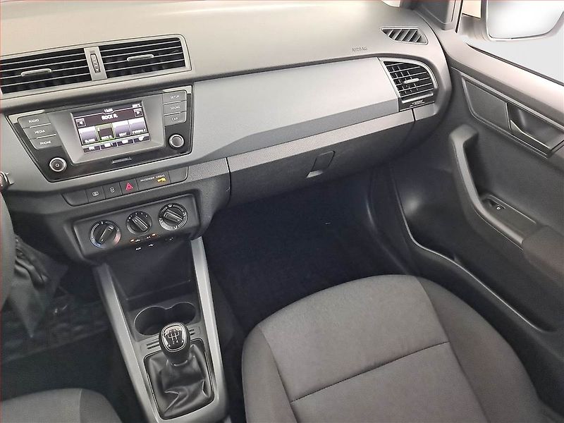 Škoda Fabia (2015) 1.4 TDI, Serv.kniha - fotka 8 z 14