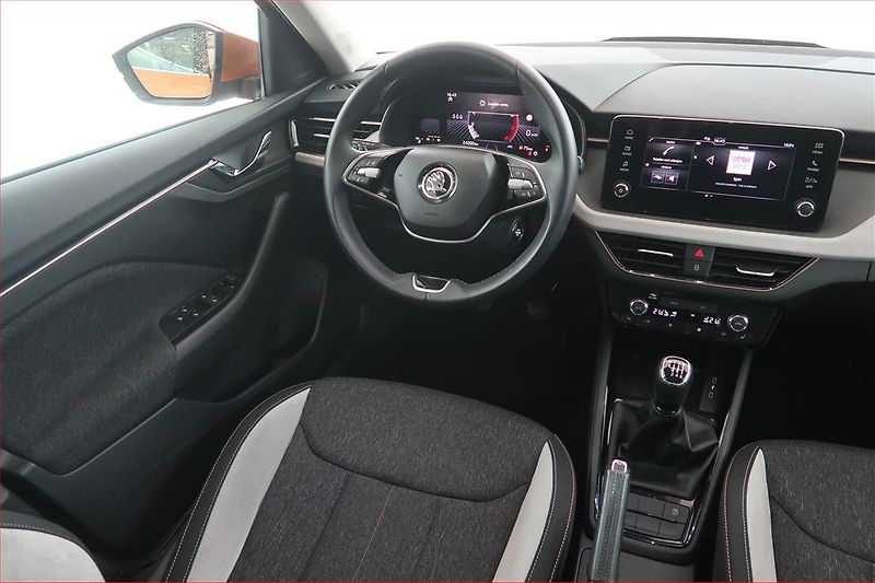 Škoda Kamiq (2024) 1.0 TSI - fotka 7 z 16