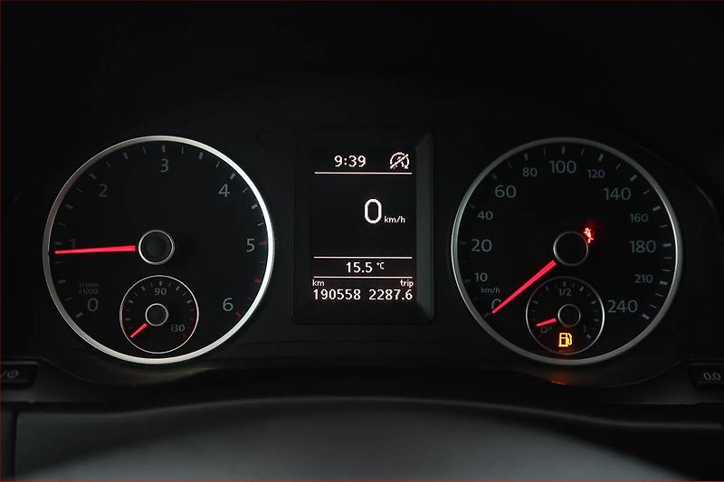 Volkswagen Tiguan (2012) 2.0 TDI, Serv.kniha - fotka 11 z 16