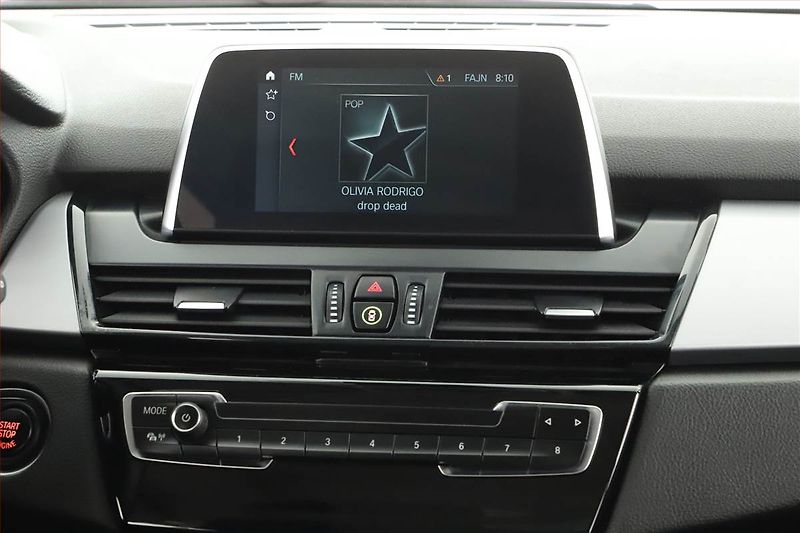 BMW Řada 2 (2018) 218i Active Tourer, Automat - fotka 12 z 17