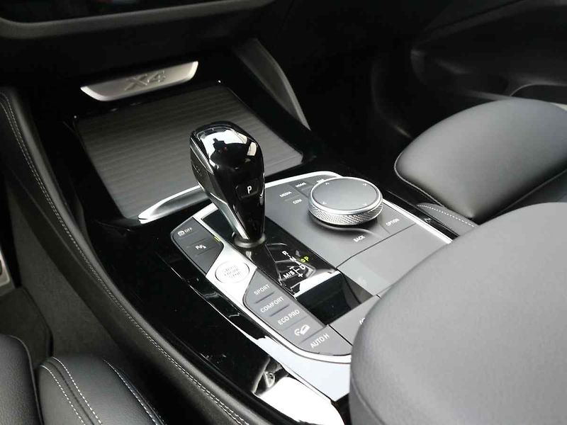 BMW X4 - fotka 9 z 10