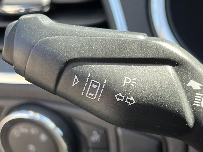 Ford S-MAX 2.0 TDCi 132kw Panorama tažné  - fotka 23 z 24