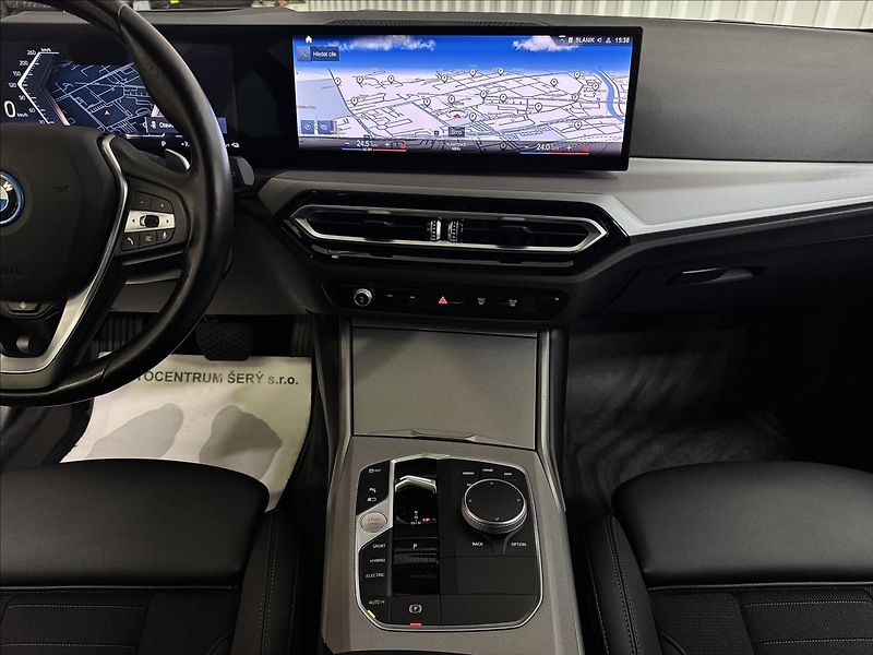 BMW Řada 3 330E 215kW XDRIVE TAŽNÉ 2XALU - fotka 19 z 50