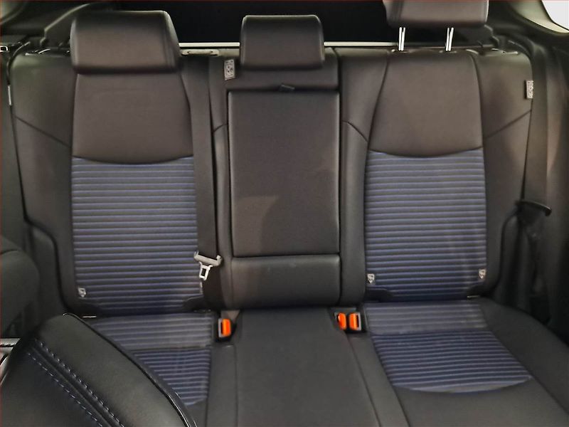 Toyota RAV4 (2023) 2.5 Hybrid - fotka 10 z 22