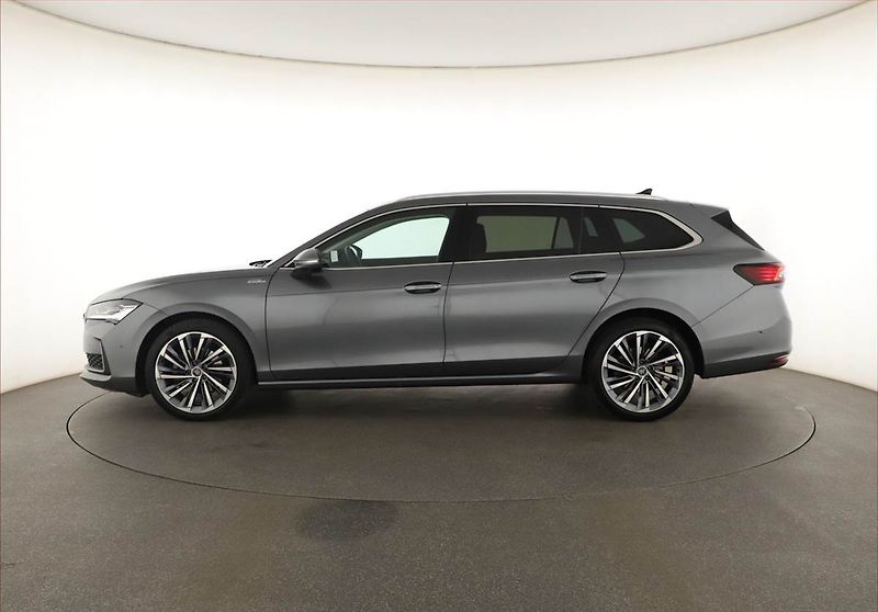 Škoda Superb (2025) 2.0 TDI, Lautrin&Klement - fotka 3 z 21
