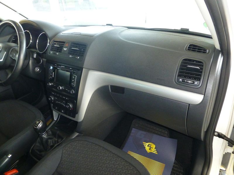Škoda Yeti (2010) 1,2TSI*TAŽ**NAV*PARK S**XENONY - fotka 15 z 18