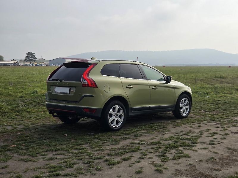 Volvo XC60 (2010) 2,4 D5-151KW-AWD- AUTOMAT - fotka 3 z 20