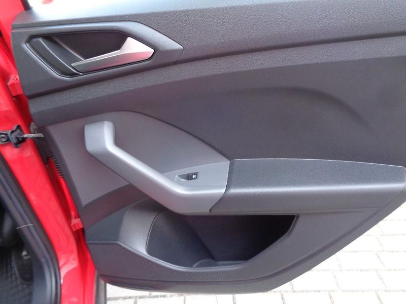 Volkswagen T-Cross 1.0 TSI LIFE  81 kW - fotka 26 z 26