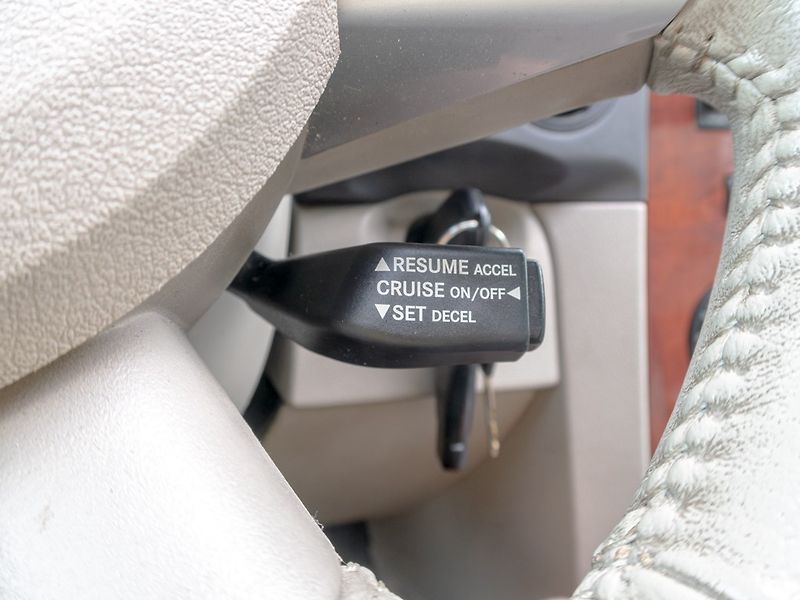 Jeep Commander (2007) ČR 3.0CRD 160KW – 7sedadel - fotka 21 z 62