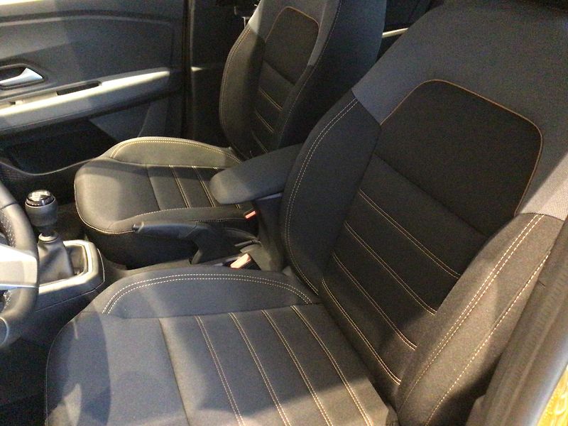 Dacia Sandero (2026) STEPWAY KAMERA VYHŘ. SEDAČKY - fotka 15 z 15