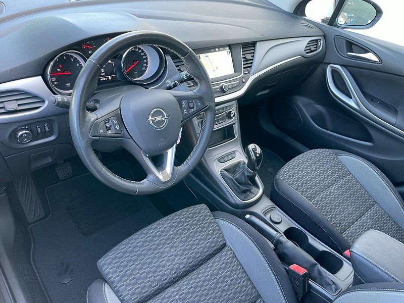 Opel Astra (2020) ST 1.2 turbo 96kW! Navi! - fotka 13 z 35