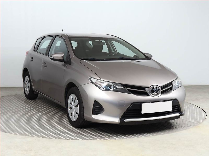 Toyota Auris (2013) 1.6 Valvematic - fotografie inzerátu